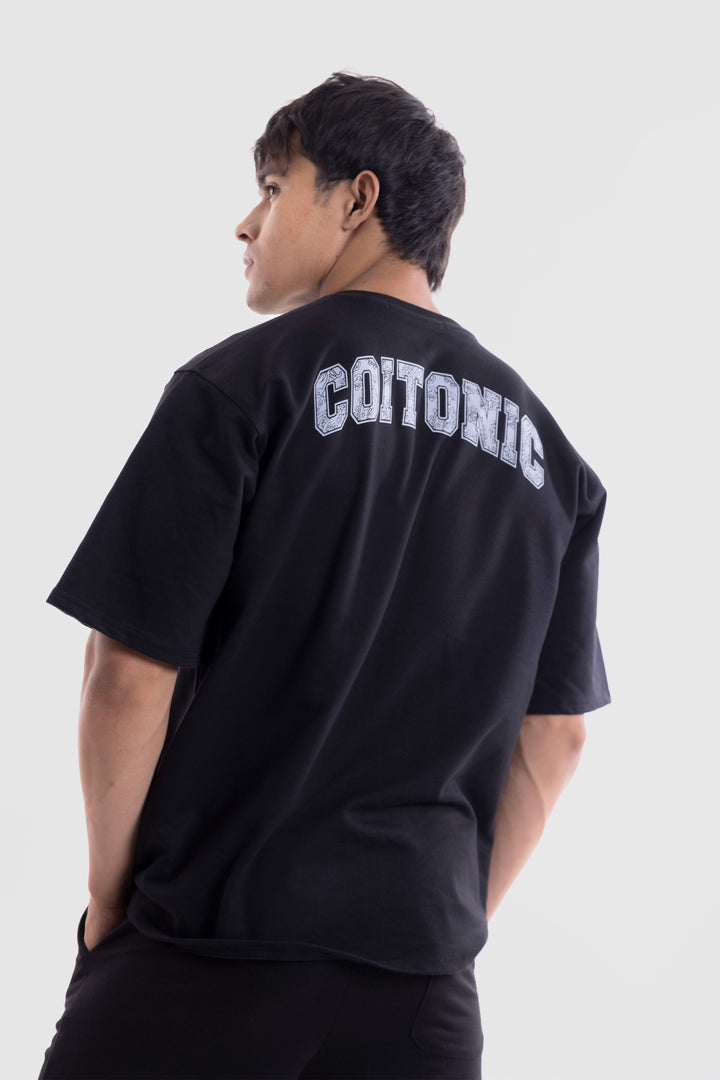 Bold Arc Oversize T-shirt