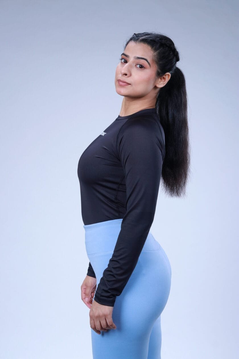 Compression Full Sleeves Black T-shirt (Women's) - Image 3